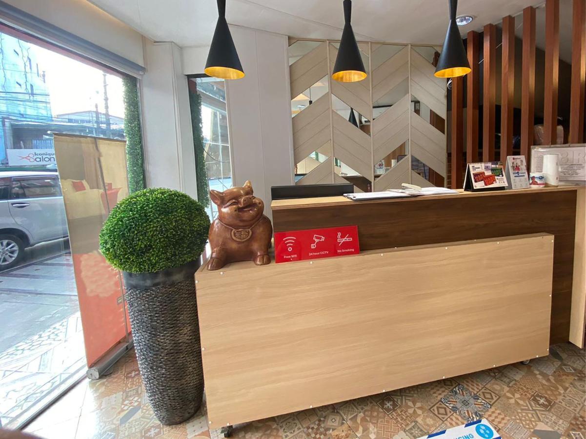 Oyo 104 Manila Venetian Hotel מראה חיצוני תמונה