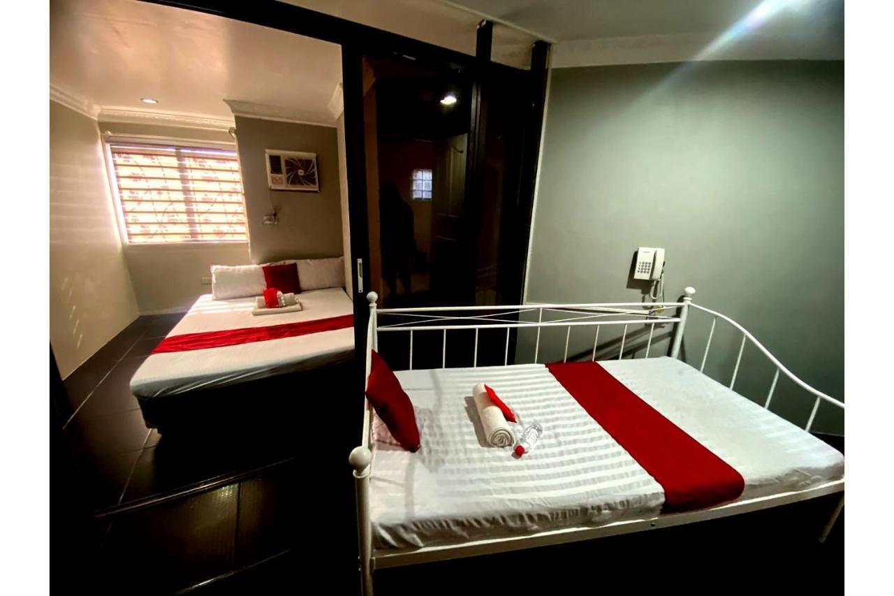 Oyo 104 Manila Venetian Hotel מראה חיצוני תמונה